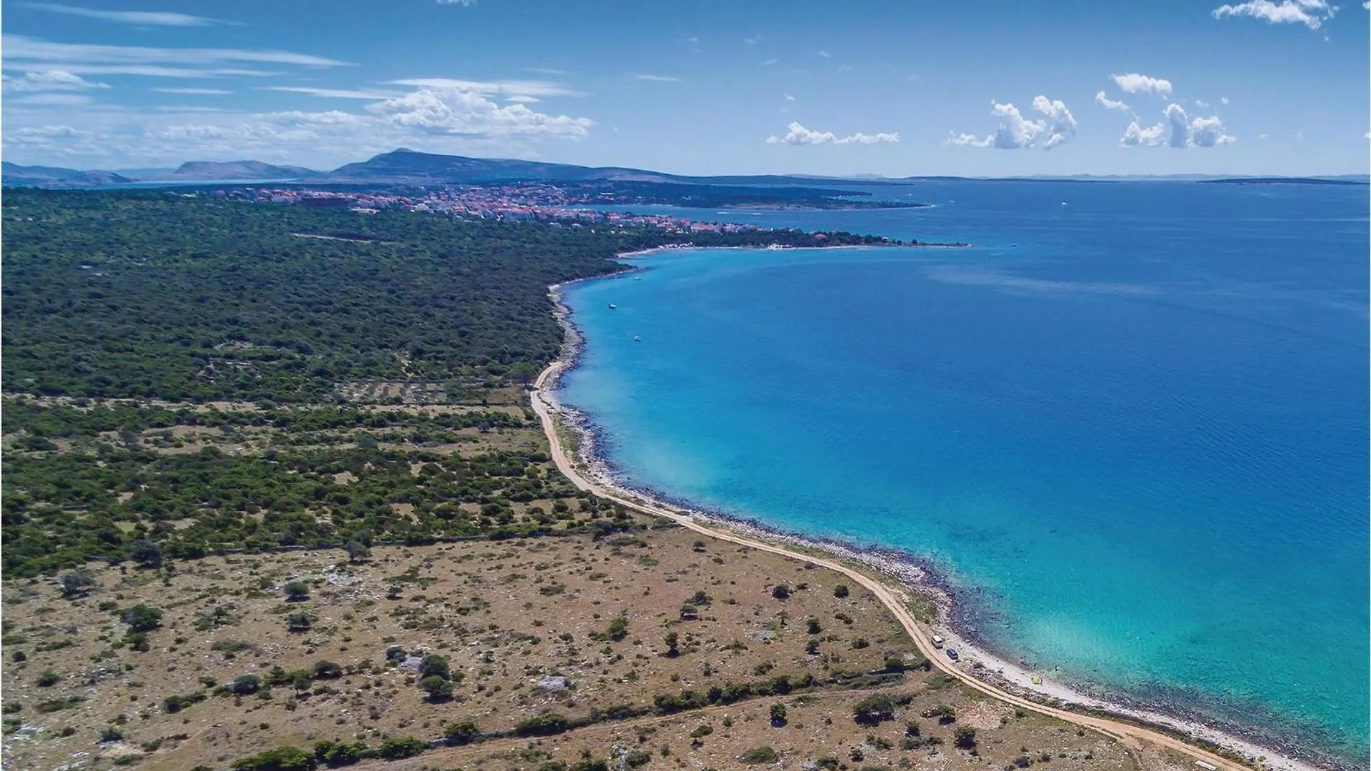 Gorgeous Apartment In Kolan With House Sea View