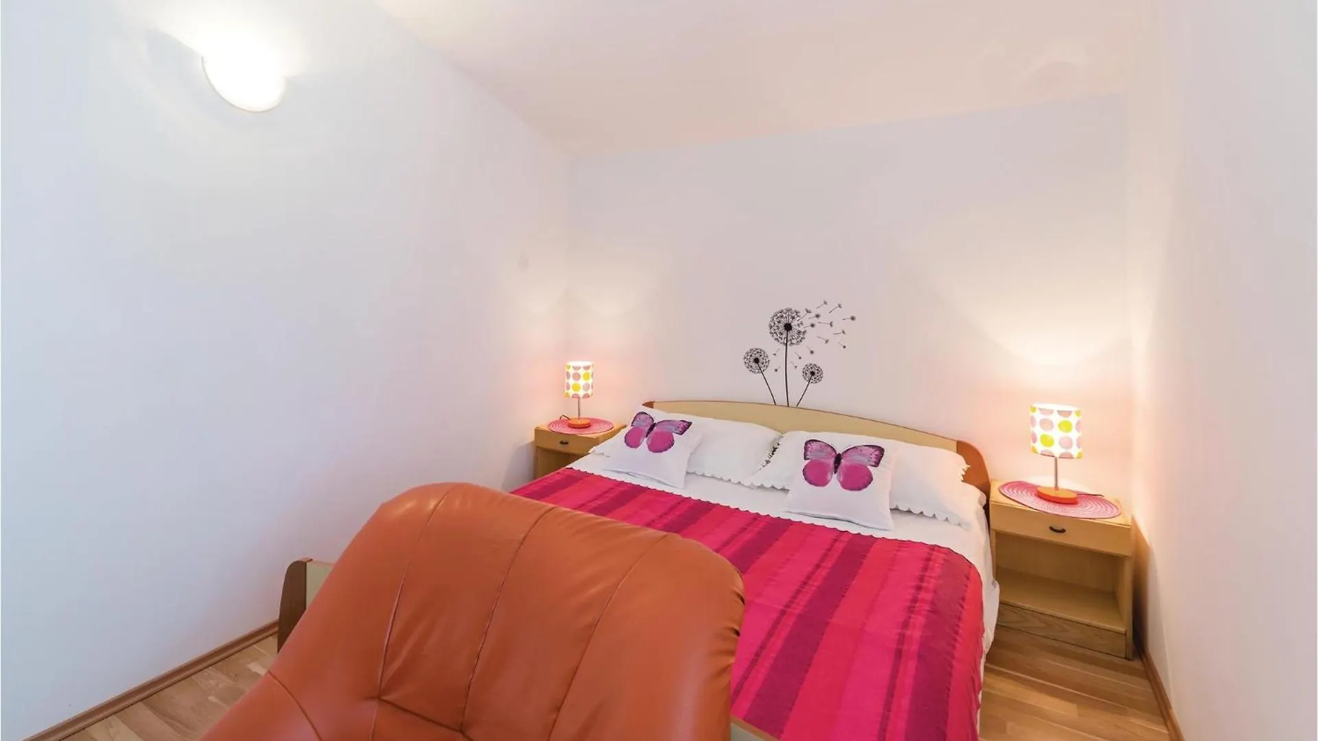 Gorgeous Apartment In Kolan With House Sea View